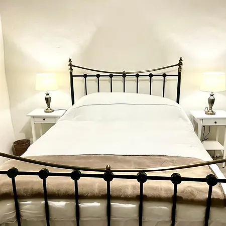 300 Year Old Newly Renovated Cottage, Fast Wifi & Bbq Prázdninový dům