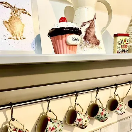 בית נופש Beautiful Newly Renovated Gortatlea