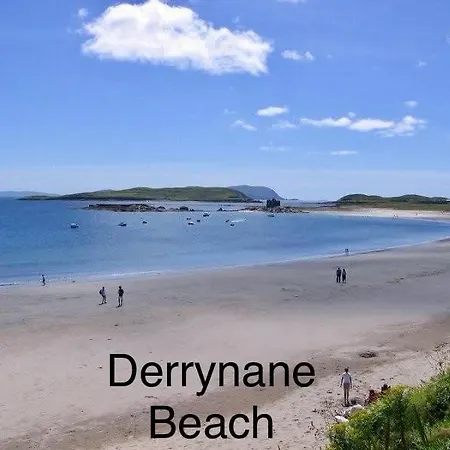 בית נופש Beautiful Newly Renovated Gortatlea