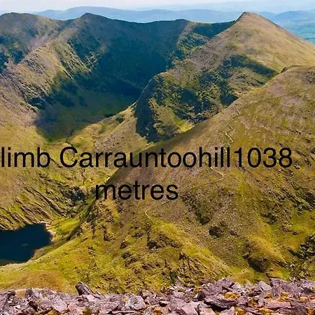 Ferienhaus Beautiful Newly Renovated Gortatlea